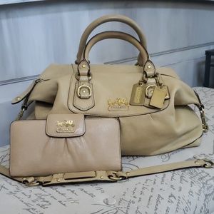 Coach Handbag/ Wallet/ Checkbook Set